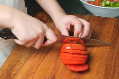 slicing tomato