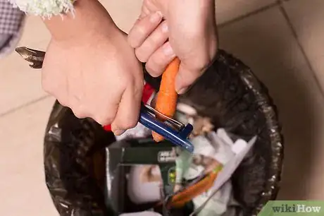 Image titled Dehydrate Carrots Step 3