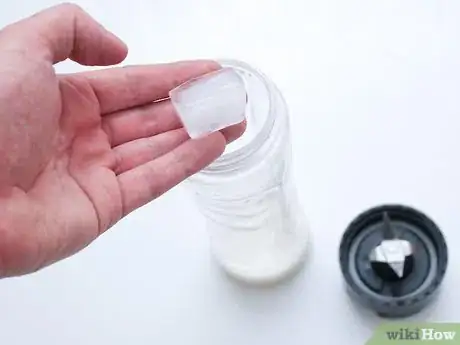 Image titled Make a Peanut Butter and Jelly Smoothie Step 2