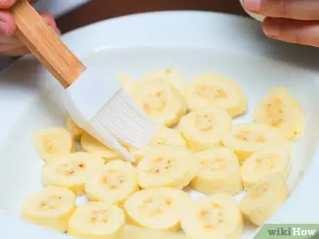 Image titled Keep Sliced Bananas from Discoloring Step 2