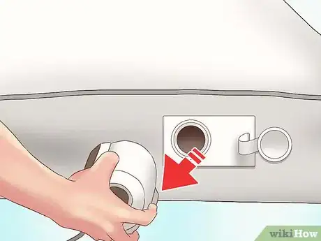 Image titled Inflate an AeroBed Step 31