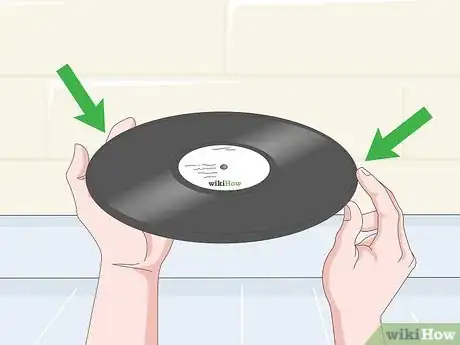 Image titled Clean a Record Step 2