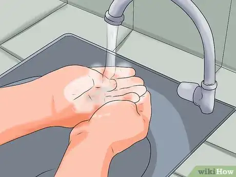 Image titled Remove Fiberglass Slivers from Your Skin Step 13