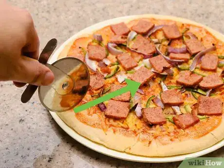 Image titled Grill a Pizza Step 14