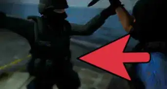 Use a Knife Efficiently in Counter Strike