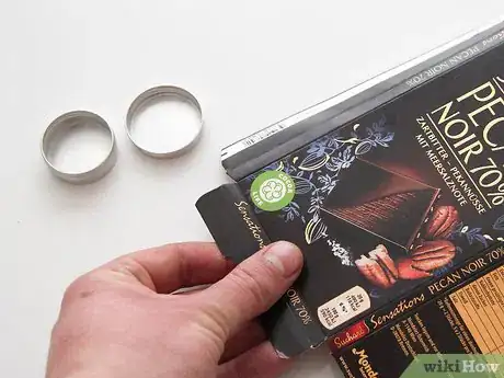 Image titled Make Cocoa Lip Balm Step 10