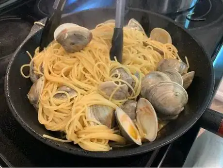 Image titled Step9pastaandclams