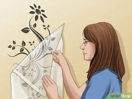 Image titled Decorate Dining Room Walls Step 6