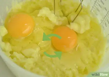 Image titled Make Mashed Potato Waffles Step 5