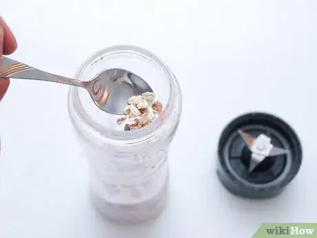 Image titled Make a Peanut Butter and Jelly Smoothie Step 7