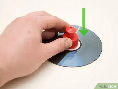 Image titled Make a CD Hovercraft Step 4