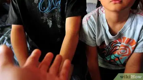 Image titled Prepare Your Family for an Emergency Evacuation Step 8