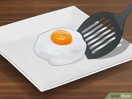 Image titled Make Fried Eggs for a Crowd Step 4