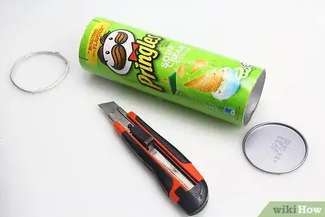Image titled Make Bracelets from a Pringles Can Step 3