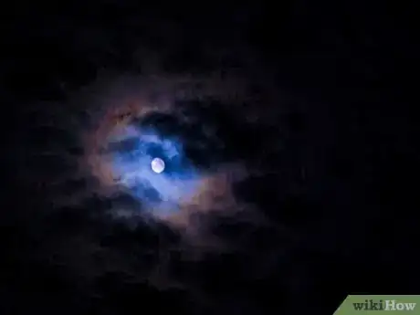 Image titled Compose Your Center of Interest Step 10Bullet1