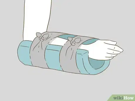Image titled Apply Splints Step 3