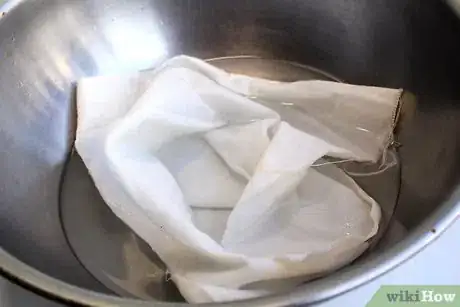 Image titled Make Hand‐Marbled Fabrics Step 12