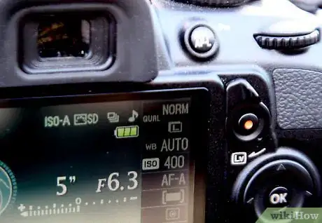 Image titled Photograph a Lunar Eclipse Step 11