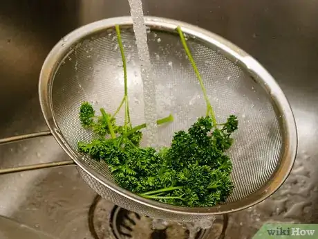 Image titled Preserve Fresh Parsley Step 16