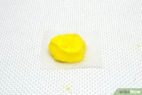 Image titled Make Tulips with Frosting Step 22