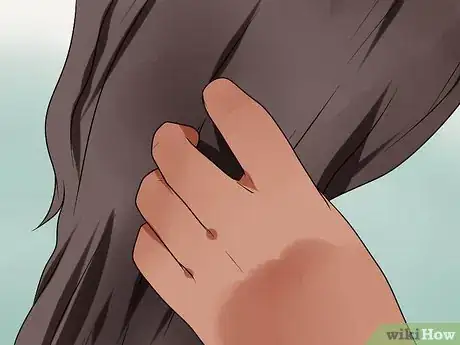 Image titled Comb Long Hair Step 4
