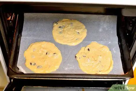 Image titled Make Chocolate Chip Cookie Cones Step 7