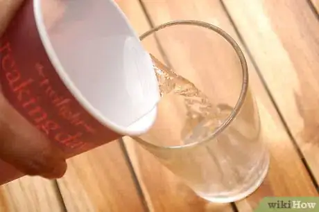 Image titled Make a Fork and Spoon Appear to Defy Gravity Step 2