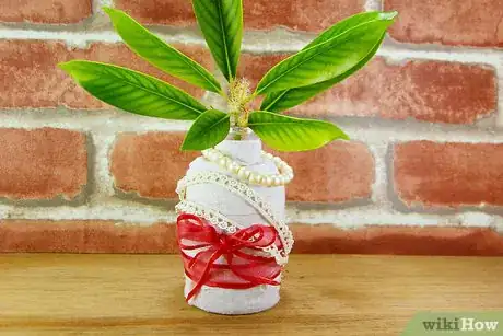 Image titled Wrap a Vase with Burlap Step 10