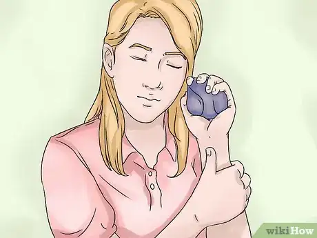 Image titled Reduce Symptoms of Carpal Tunnel During Pregnancy Step 6