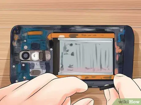 Image titled Remove the Battery from an LG G2 Step 6