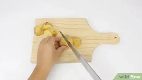 Image titled Juice a Potato Step 1