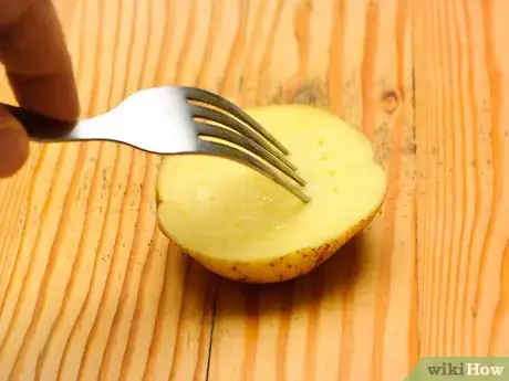 Image titled Make Potato Skins Step 3