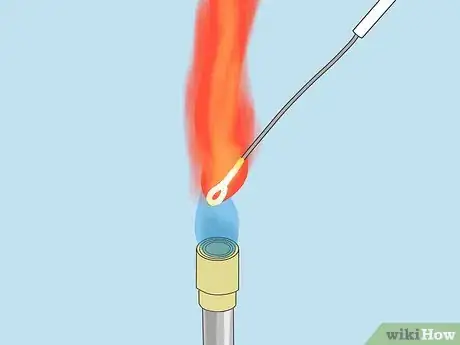 Image titled Plate Bacteria Using Aseptic Technique Step 12