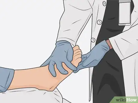 Image titled Reduce Ankle Pain While Running Step 12