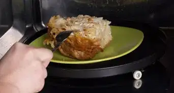 Choose Microwave Safe Containers