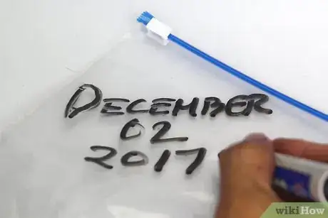 Image titled Freeze Buttermilk Step 3