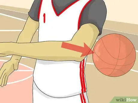 Image titled Elbow Pass Step 7