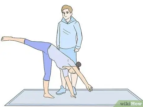 Image titled Do a One Armed Handstand Step 4