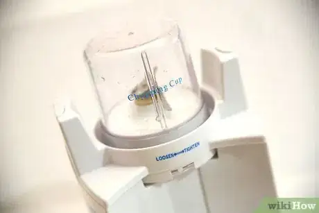 Image titled Shred Zucchini Step 4