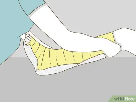 Image titled Apply Splints Step 20