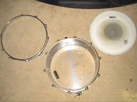 Image titled Dismantled snare (top)