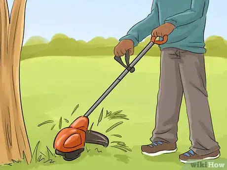 Image titled Mow a Lawn Professionally Step 13