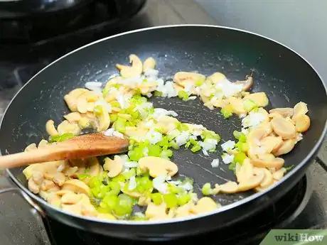 Image titled Make Turkey Stuffing Step 6