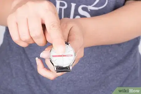 Image titled Temporarily Colour Your Hair Purple at Minimal Cost Step 6