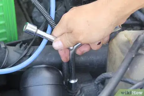 Image titled Install a Car Alarm in a Truck Step 1Bullet5