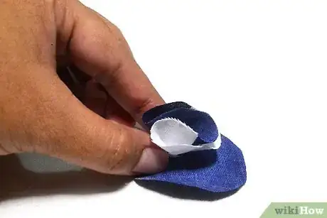 Image titled Make Scrap Fabric Pom Poms Step 14