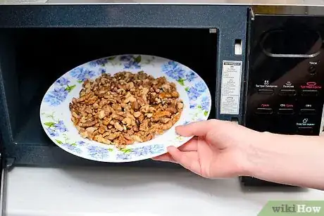 Image titled Toast Shelled Walnuts Step 10Bullet1