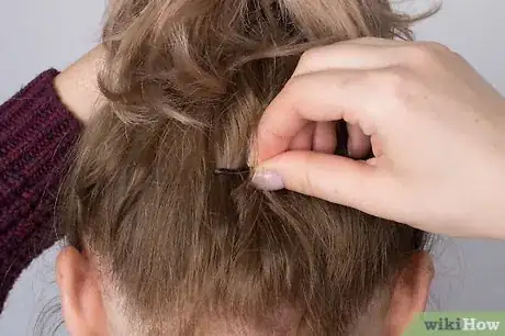 Image titled Create a Textured Ponytail Step 4