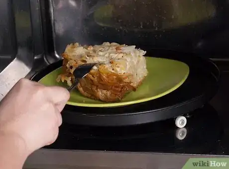 Image titled Choose Microwave Safe Containers Step 11