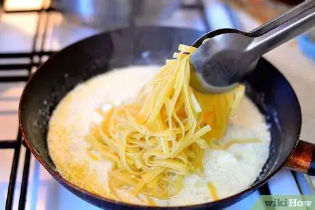 Image titled Make Light Fettuccine Alfredo Step 4